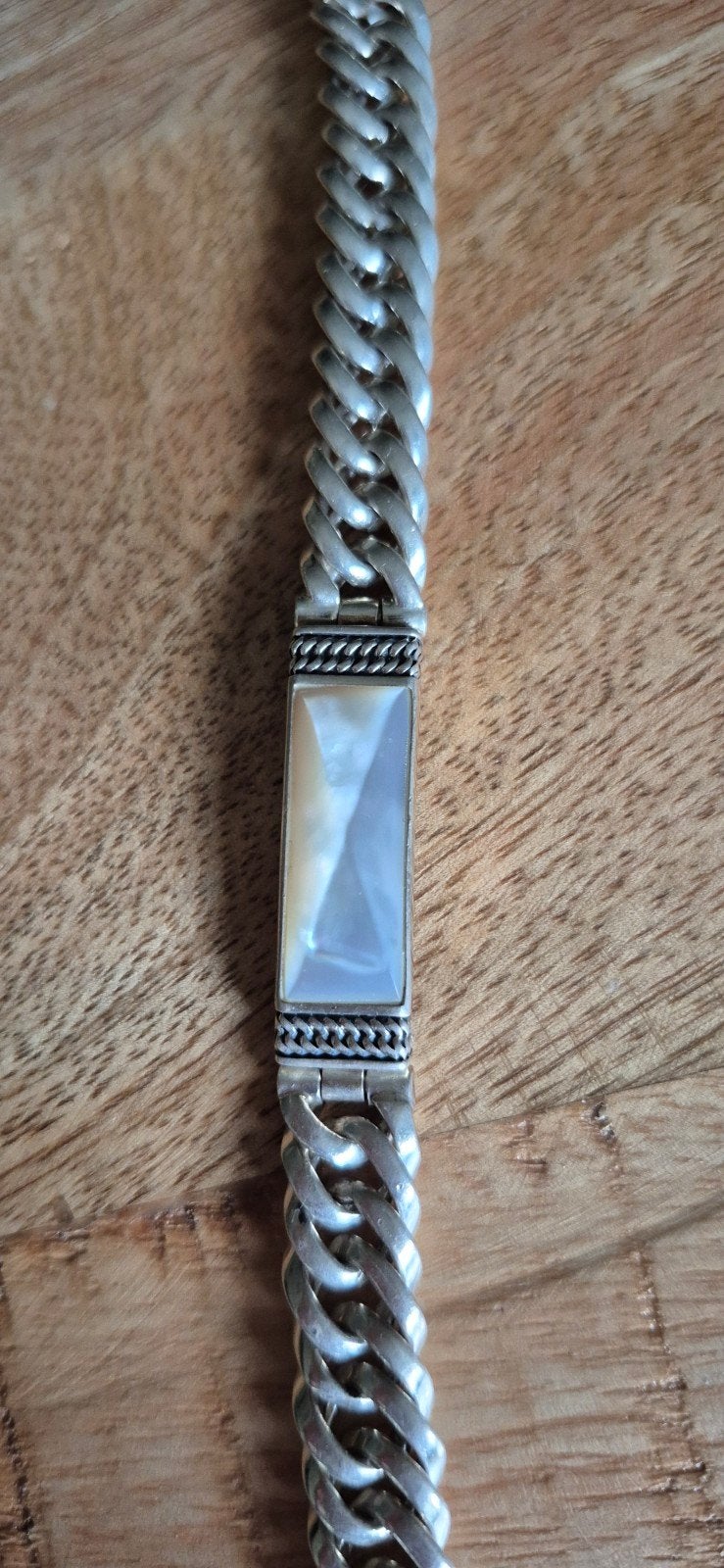 Buddha to Buddha armband met parelmoer steen 18cm, Gebruikt, Ophalen of Verzenden, Met edelsteen, Zilver