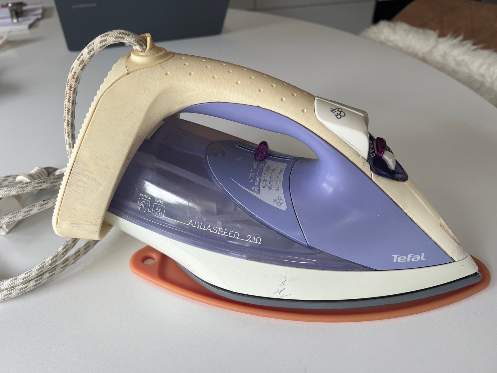 Tefal Aquaspeed 210 Strijkijzer, Witgoed en Apparatuur, Strijkijzers en Strijkplanken, Ophalen of Verzenden, Gebruikt, Strijkijzer met snoer
