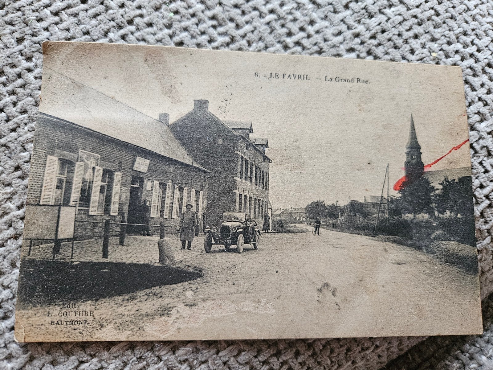 Le Favril - La Grand Rue, Frankrijk old timer, Ophalen of Verzenden, Voor 1920, Gelopen, Frankrijk