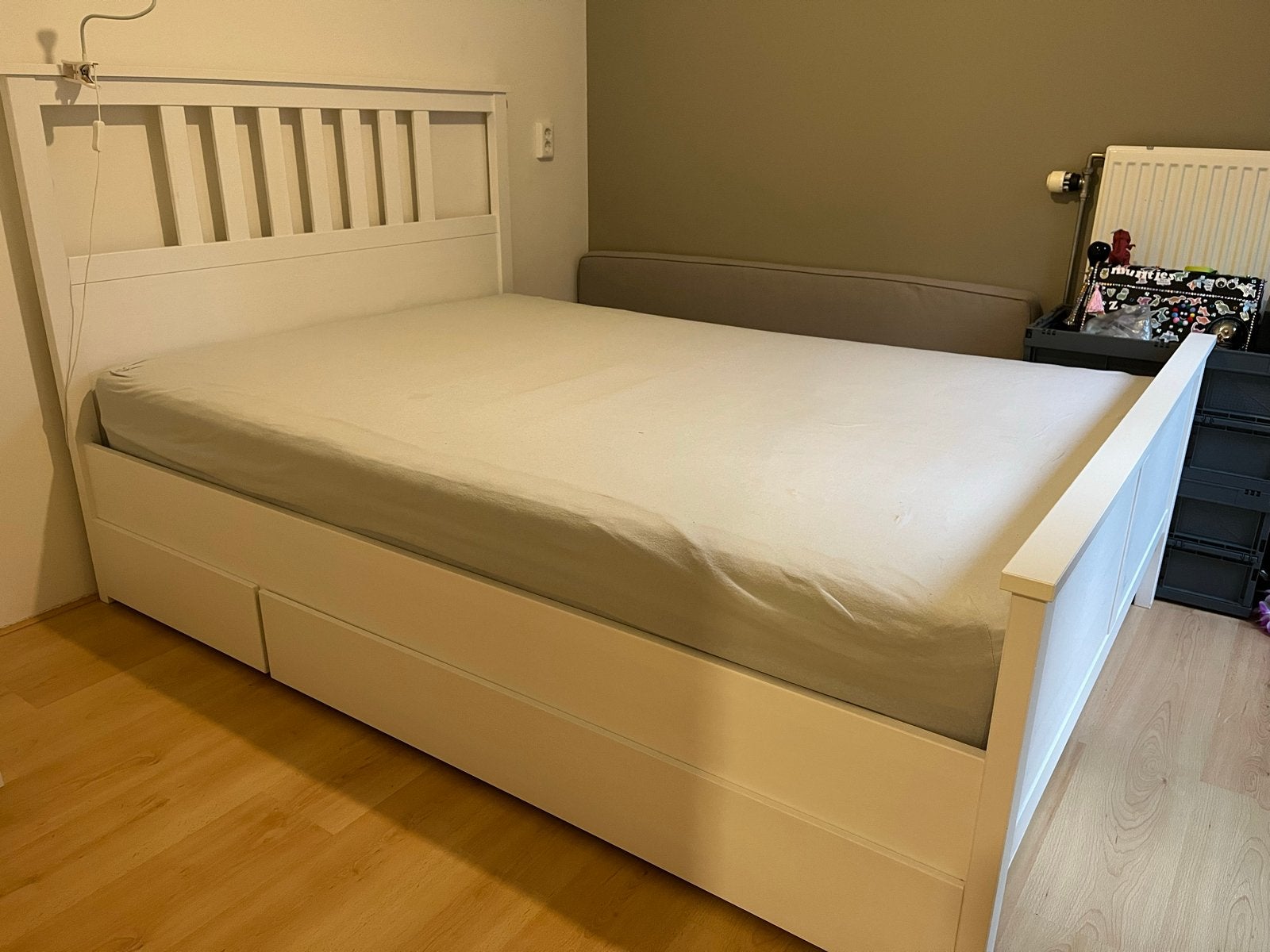IKEA Hemnes bed 140 cm met lattenbodems en Hövåg matras, Ophalen, Gebruikt, Wit, 140 cm