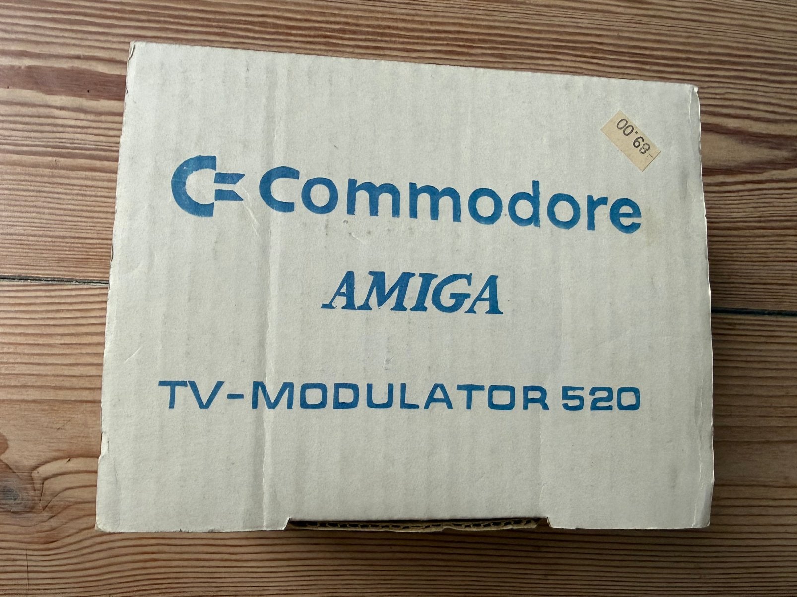 Commodore Amiga A520 TV-Modulator compleet in originele doos, Ophalen of Verzenden