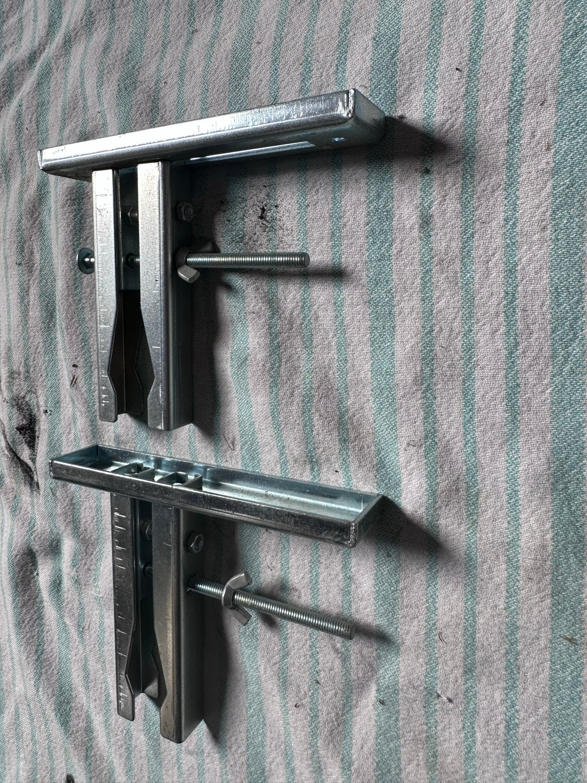 Radiatorplankdragers - Set van 2, Ophalen of Verzenden, Gebruikt, Overige typen