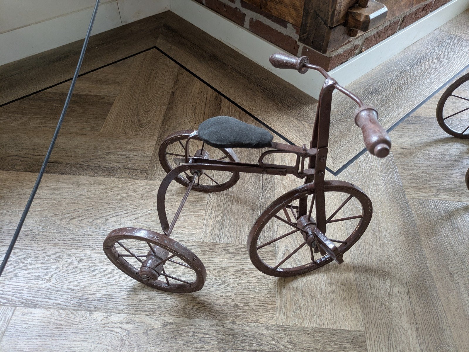 Antieke metalen driewieler - Decoratief item, Antiek en Kunst, Ophalen