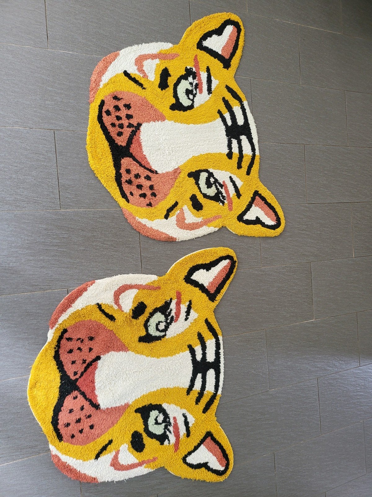2 tijger vloerkleden, Ophalen of Verzenden