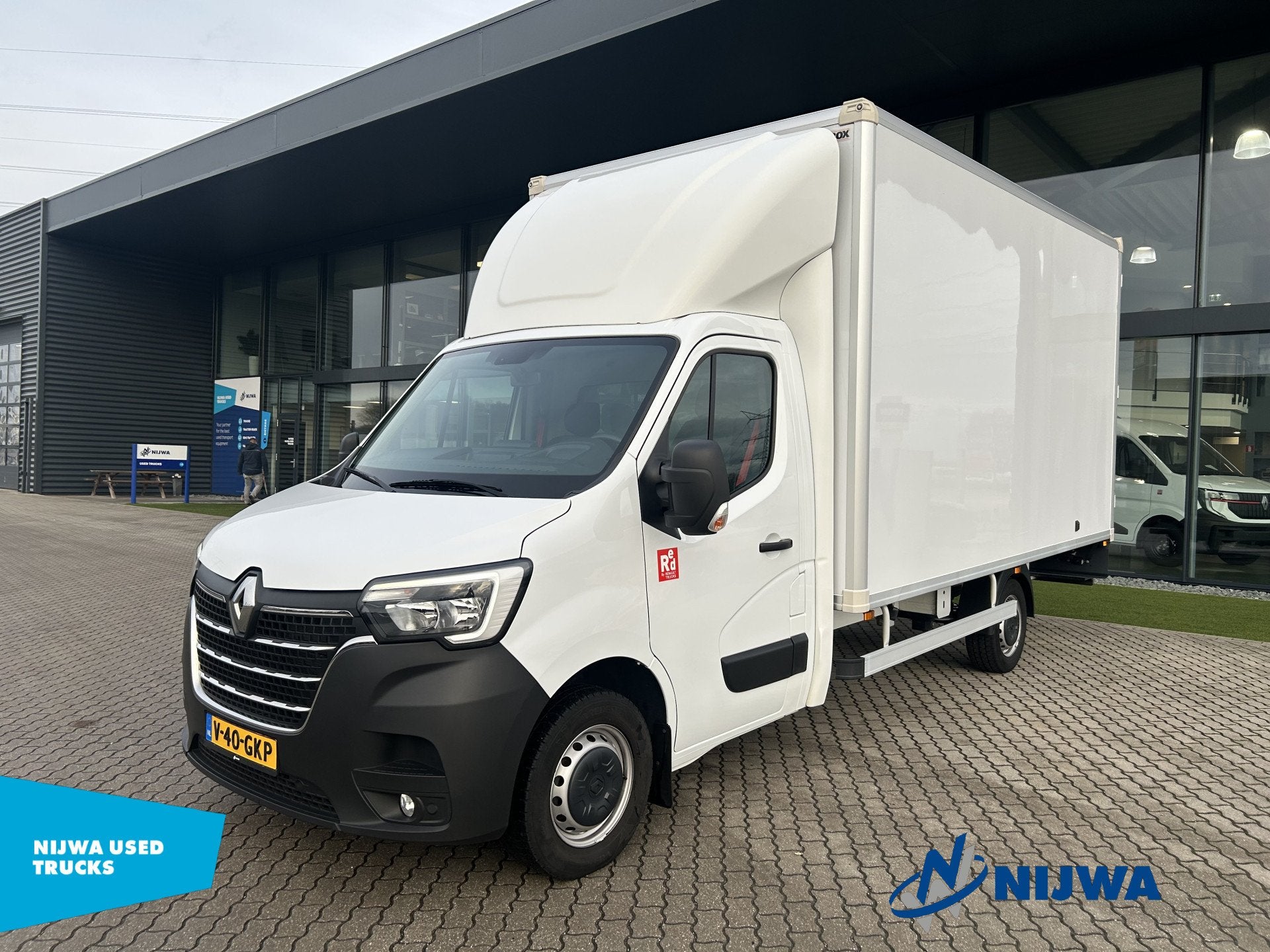 Renault Master T35 165 Luchtgeveerde stoel + Navigatie, Auto's, Voorwielaandrijving, Stof, Gebruikt, Euro 6