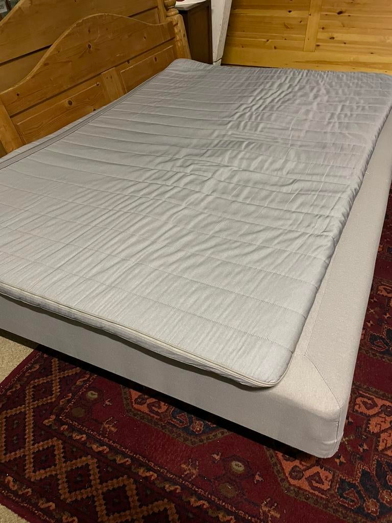 2 persoons ikea bed met topper, Ophalen, Zo goed als nieuw, Tweepersoons, 140 cm