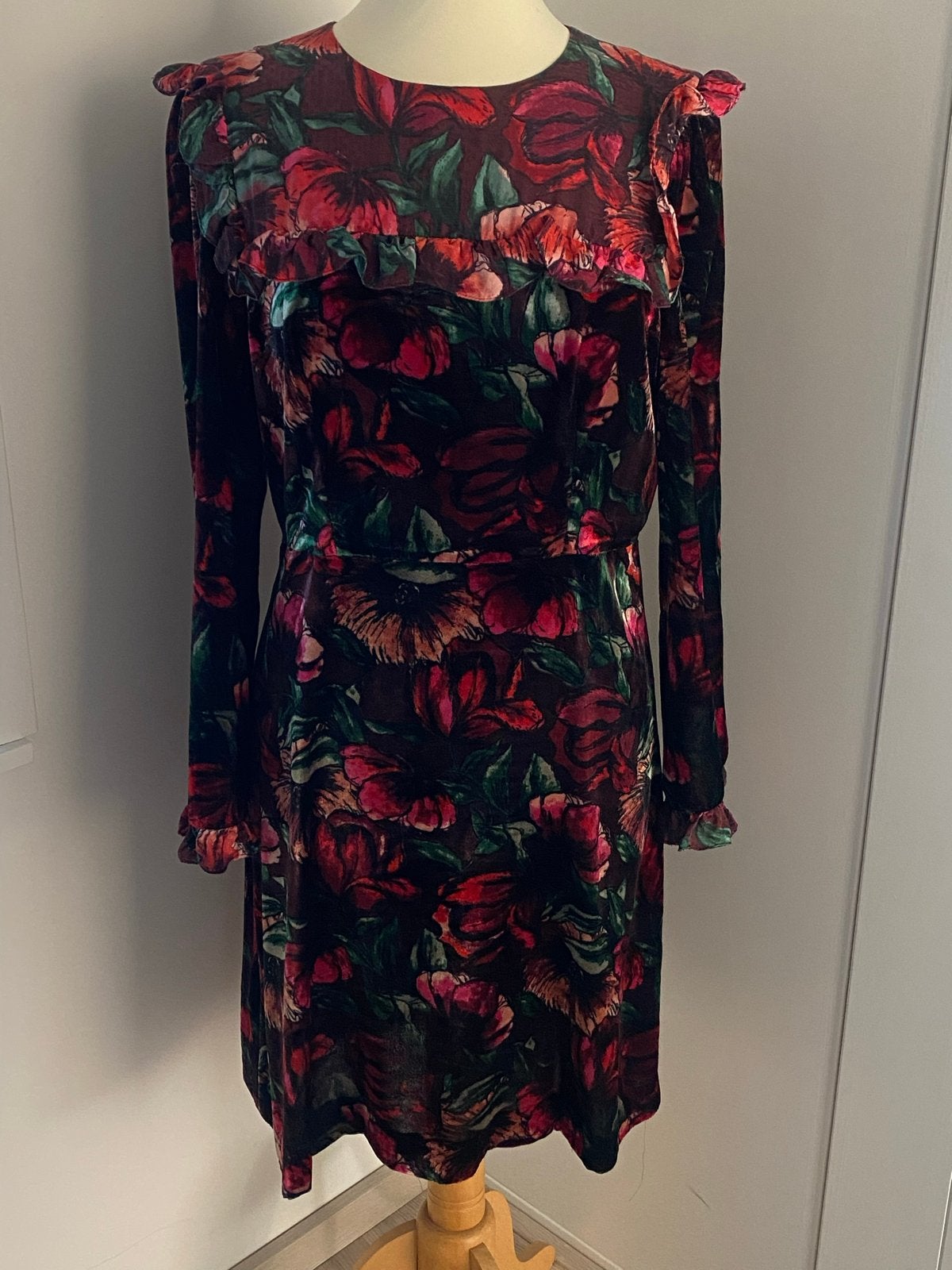 Sandro Paris fluwelen jurk met bloemenprint, Maat 38/40 (M), Meerkleurig, Ophalen of Verzenden, Zo goed als nieuw