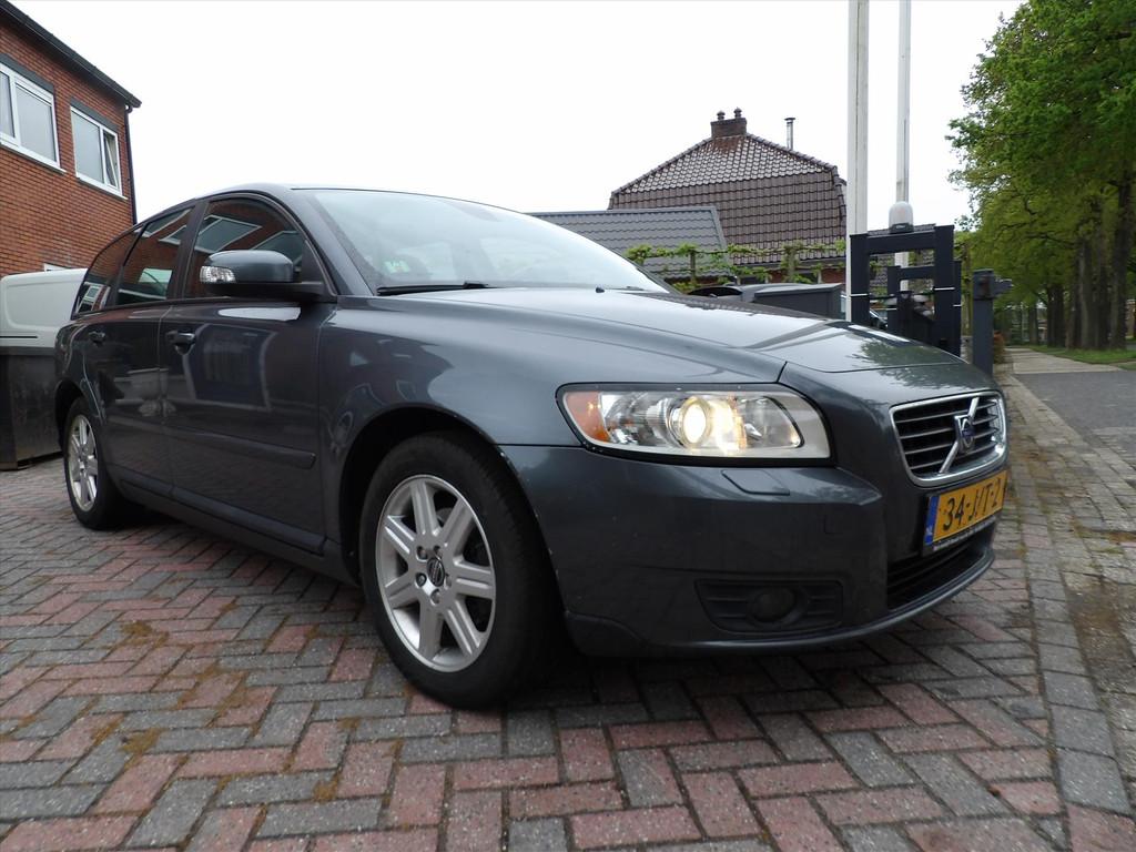 Volvo V50 1.8, Auto's, Volvo, 125 pk, Gebruikt, 4 cilinders, 1270 kg