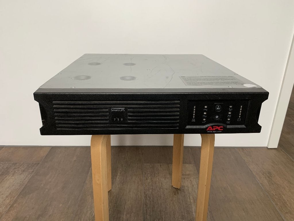 APC SUA750RMI2U Smart-UPS 750VA USB RM 2U 230V AS0938112448, Ophalen of Verzenden, Gebruikt