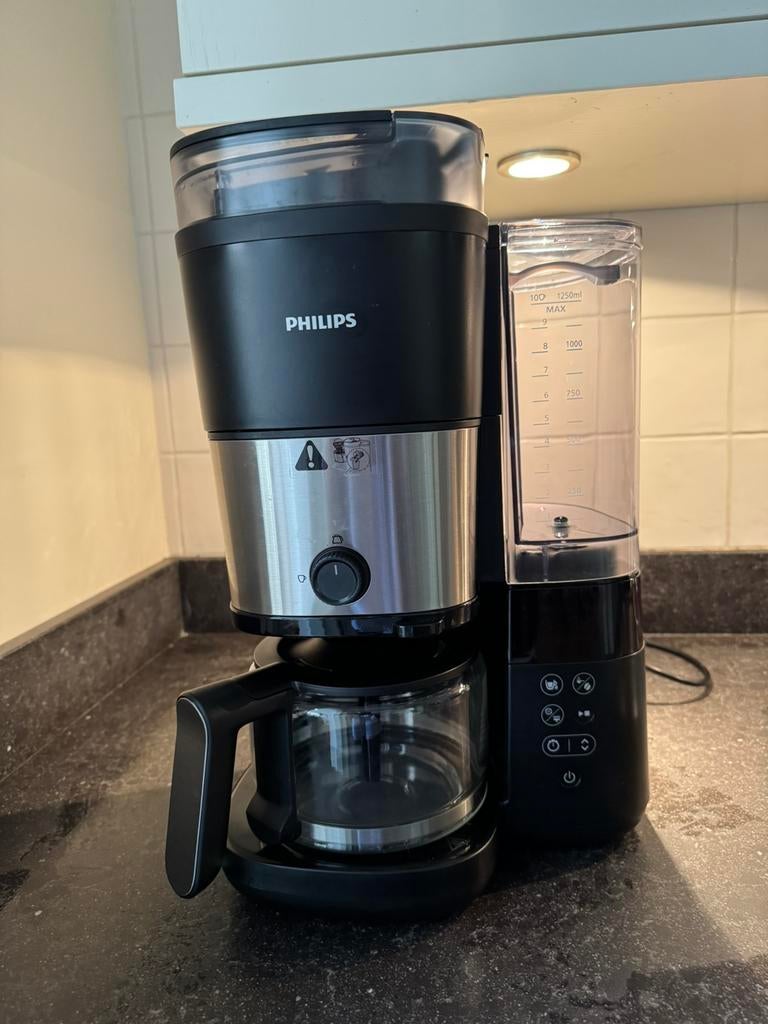 Koffiezetapparaat ingebouwde koffiebonen molen.philips. ., 10 kopjes of meer, Koffiemachine, Zo goed als nieuw, Koffiebonen