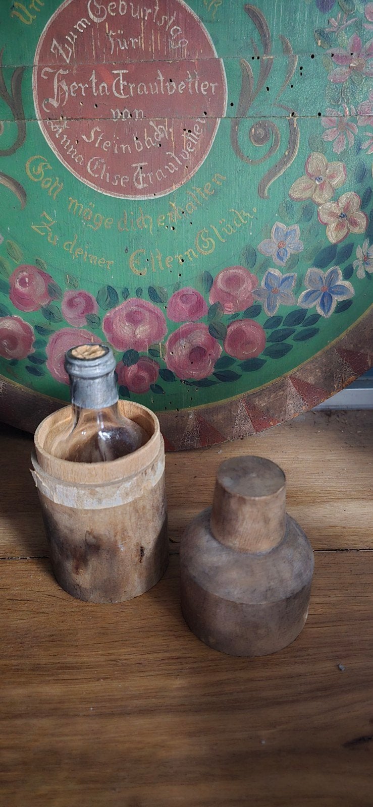 Oude houten fles met glazen flesje Elixer vegetal Garnier, Ophalen of Verzenden