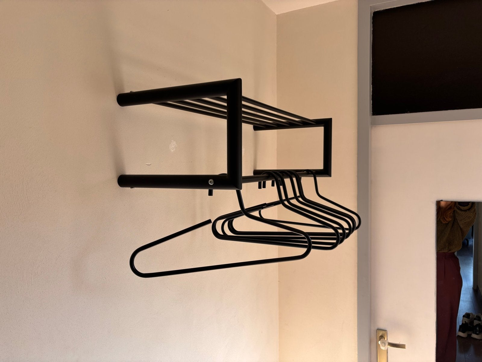 Spinder Design wandkapstok met hangers, Huis en Inrichting, Zo goed als nieuw, Minder dan 100 cm, Metaal, Ophalen