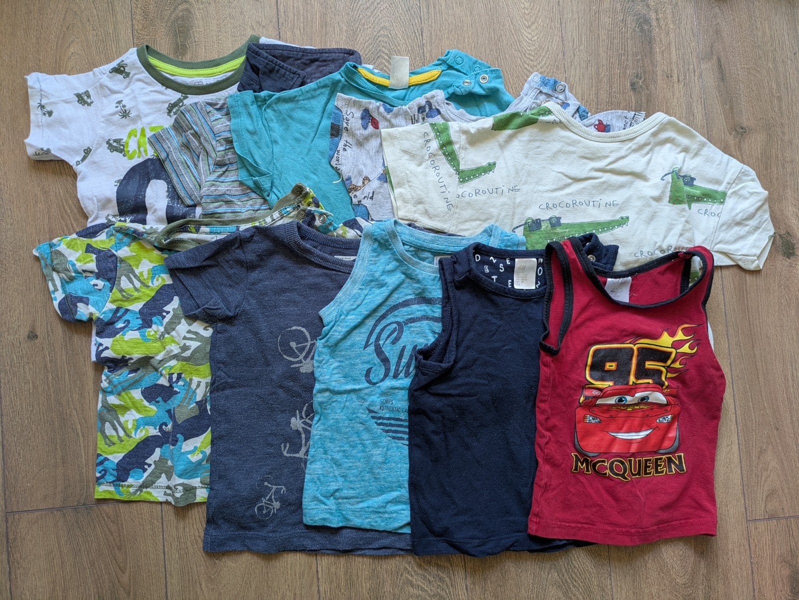 10 vrolijke shirtjes maat 80, Ophalen, Gebruikt, Jongetje, Setje