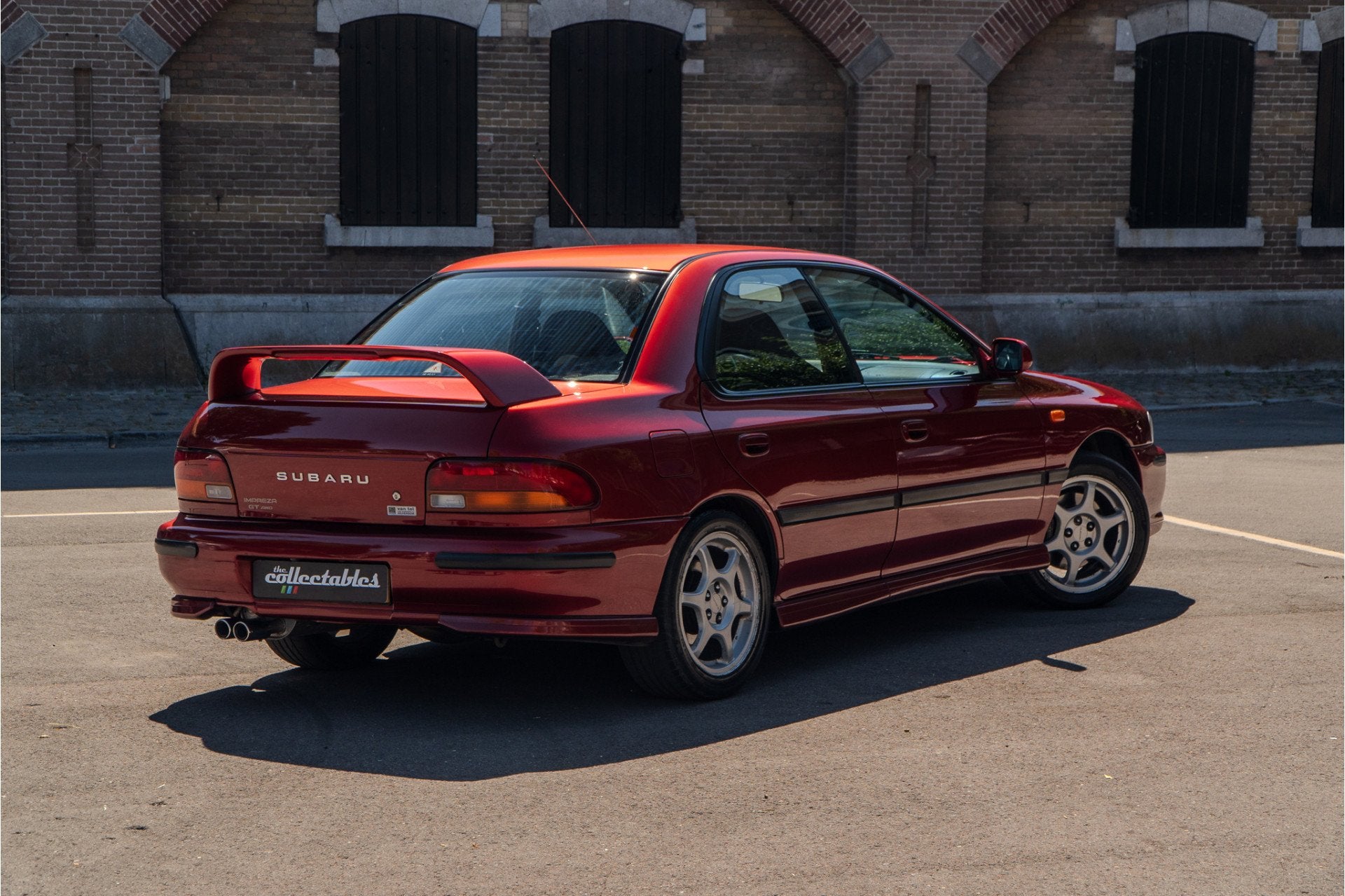 Subaru Impreza 2.0 GT AWD Turbo origineel NL geleverd - 1e e, Dealer onderhouden, Stof, Bedrijf, Handgeschakeld