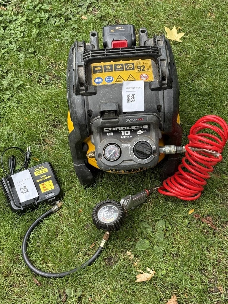 DeWalt Accu luchtcompressor 10 liter + accu en manometer