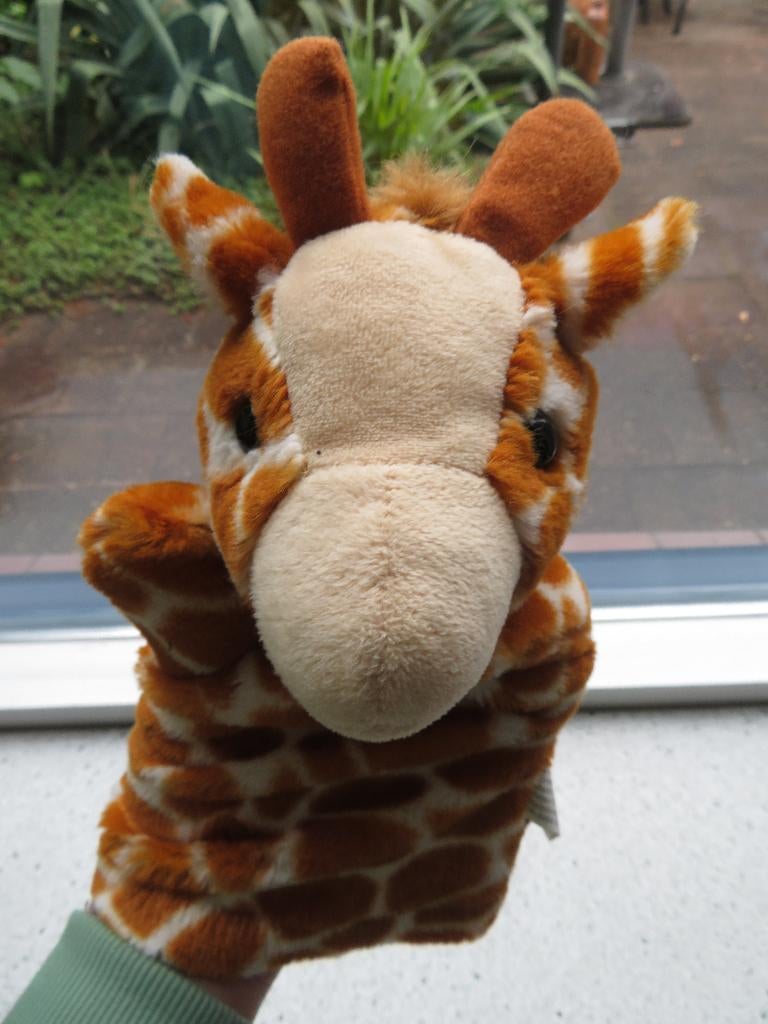 Handpop Giraffe giraf van Petjes World meet ca 25 cm, Giraf, Ophalen of Verzenden, Zo goed als nieuw, Wasbaar