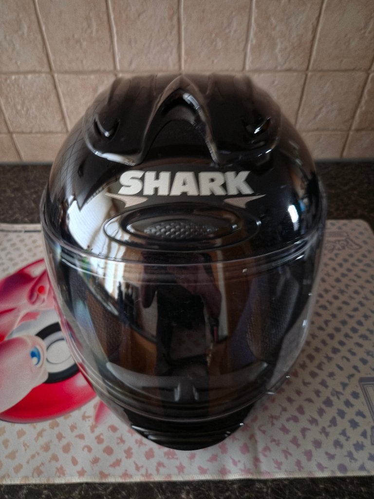 Zwarte Shark Integraalhelm – Maat M (58) – In goede staat, Motoren, M, Shark, Ophalen of Verzenden, Integraalhelm