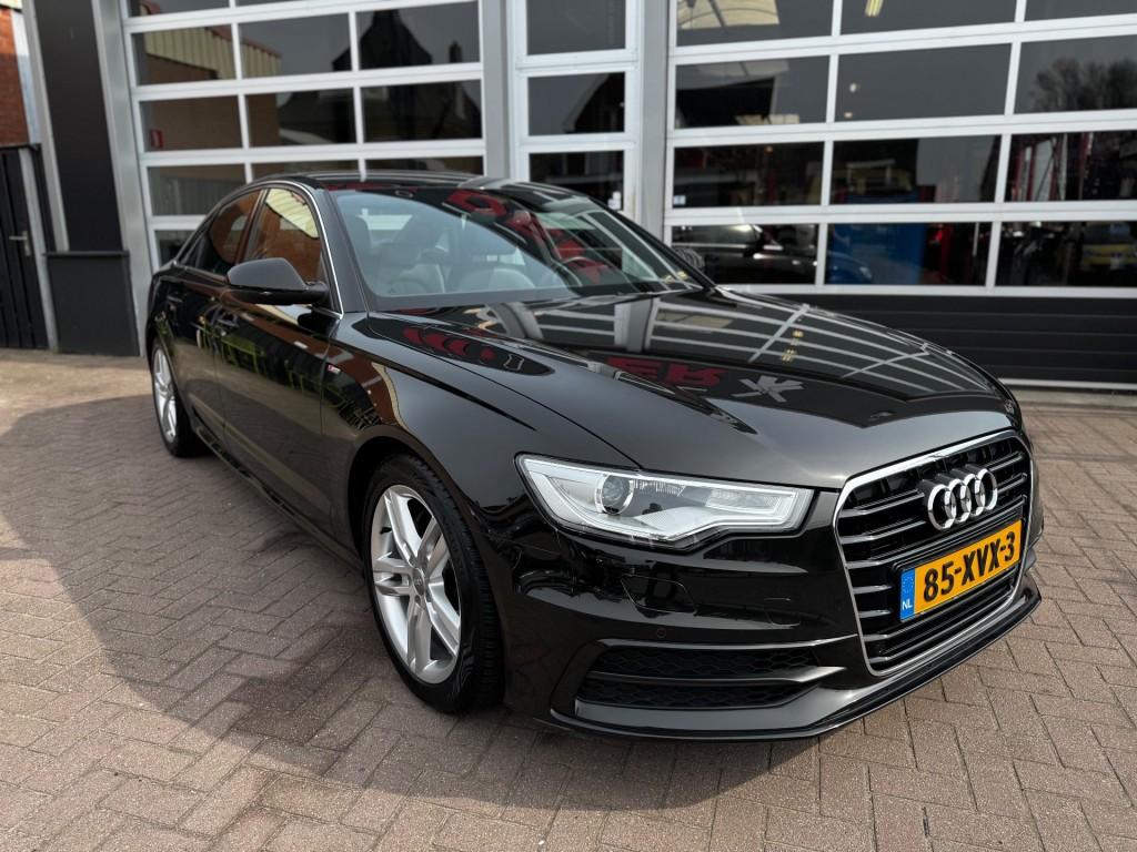 Audi A6  2.0 TFSI PRO LINE S / NAVI / TREKHAAK / DEALERONDER, Auto's, Audi, Voorwielaandrijving, Euro 5, Gebruikt, 4 cilinders