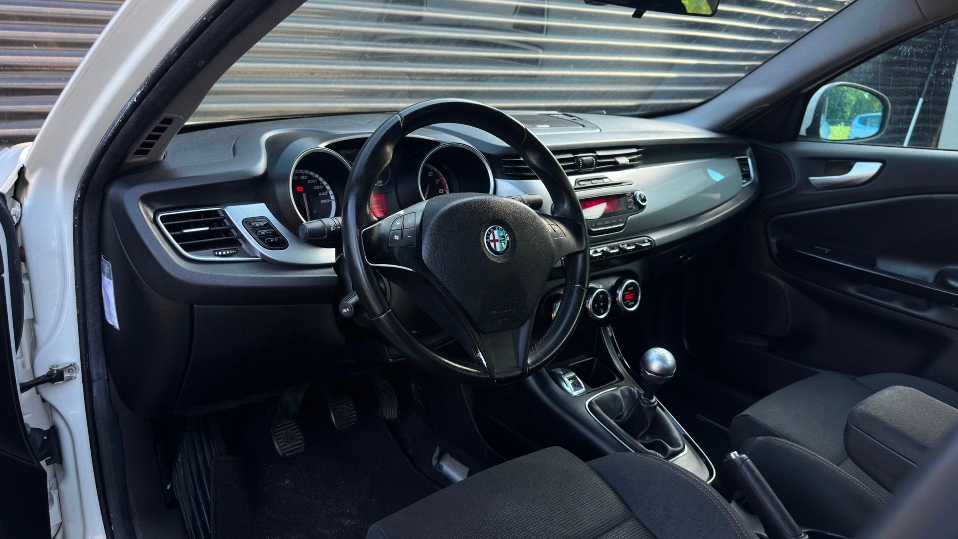 Alfa Romeo Giulietta 1.4 T Distinctive | Cruise | Clima | NA, Auto's, Voorwielaandrijving, Euro 5, Stof, Gebruikt
