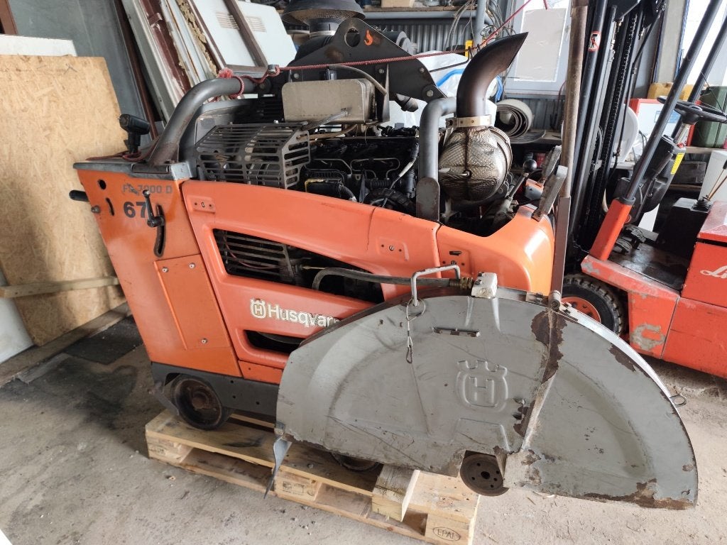 Husqvarna FS7000 D diesel vloerzaag betonzaag asfaltzaag, Ophalen