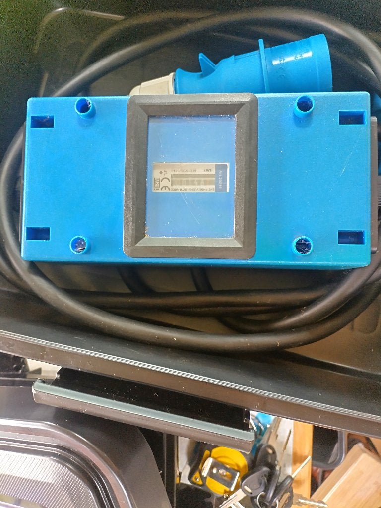 KwH meter voor caravan en camper, Ophalen, Zo goed als nieuw