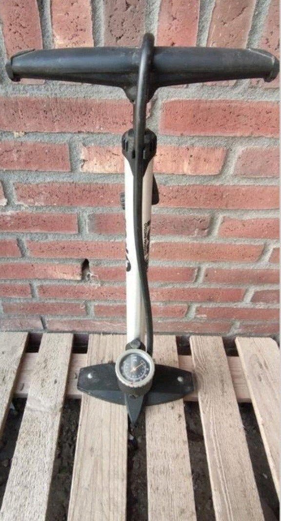 Red Cycling fietspomp, Ophalen of Verzenden, Drukmeter