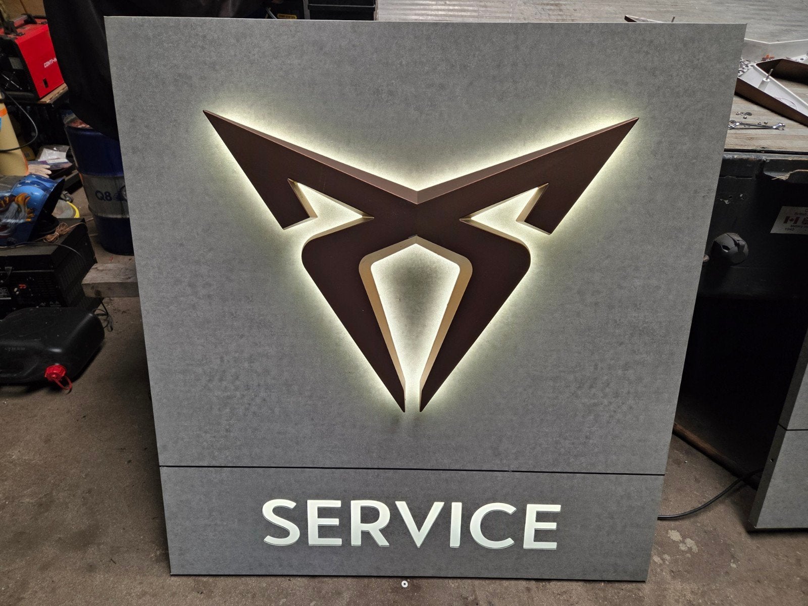 Niwuwe Cupra Service Lichtbak - Verlicht Reclamebord, Verzamelen, Merken en Reclamevoorwerpen, Ophalen of Verzenden
