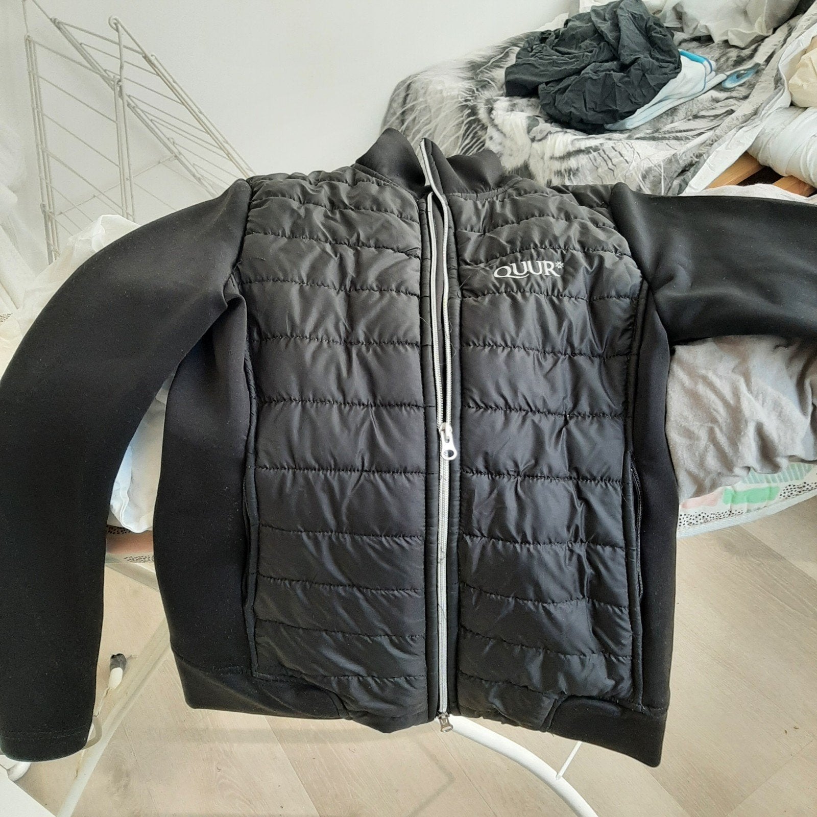 Zwart vast van QUUR maat s, Dieren en Toebehoren, Ophalen of Verzenden, Zo goed als nieuw, Bovenkleding