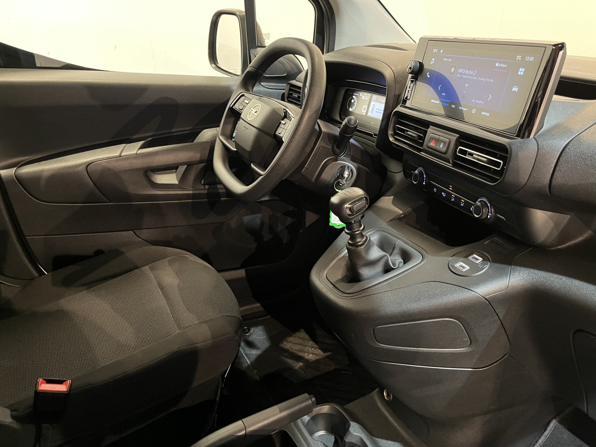 Opel Combo 1.2 PureTech 110 PK L1 BENZINE / Euro 6 / Airco /, Auto's, Voorwielaandrijving, 1304 kg, Stof, Gebruikt