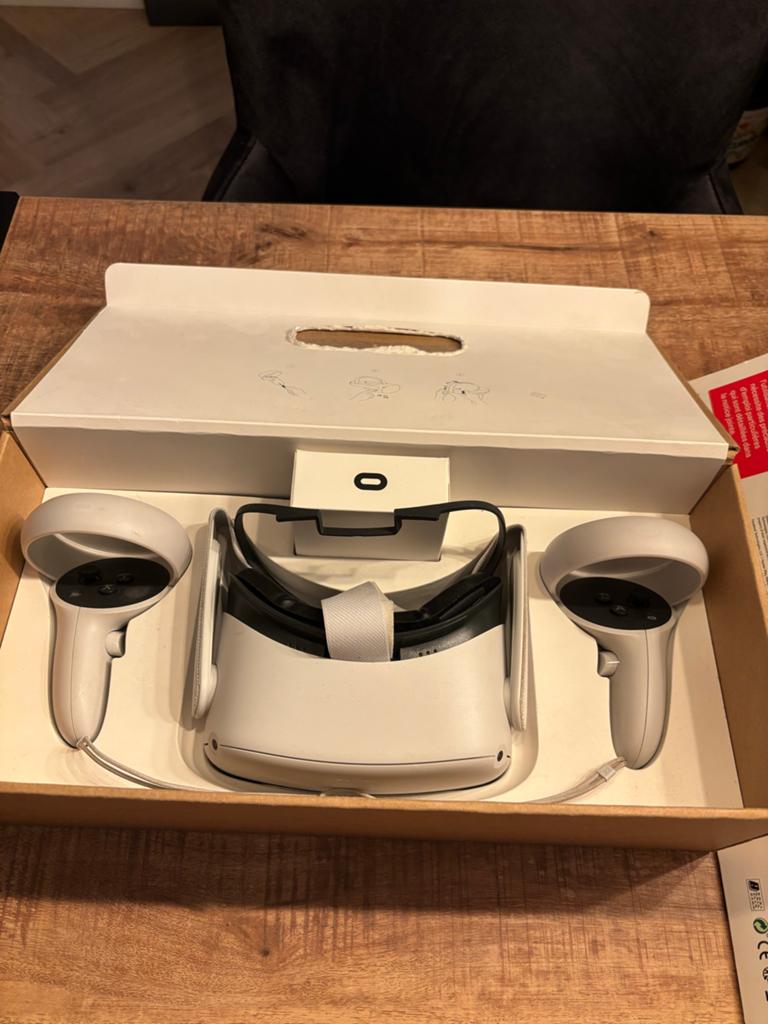 Oculus Quest 2 VR-bril 64 GB met externe hoofdkussen, Spelcomputers en Games, Virtual Reality, Ophalen of Verzenden, Gebruikt