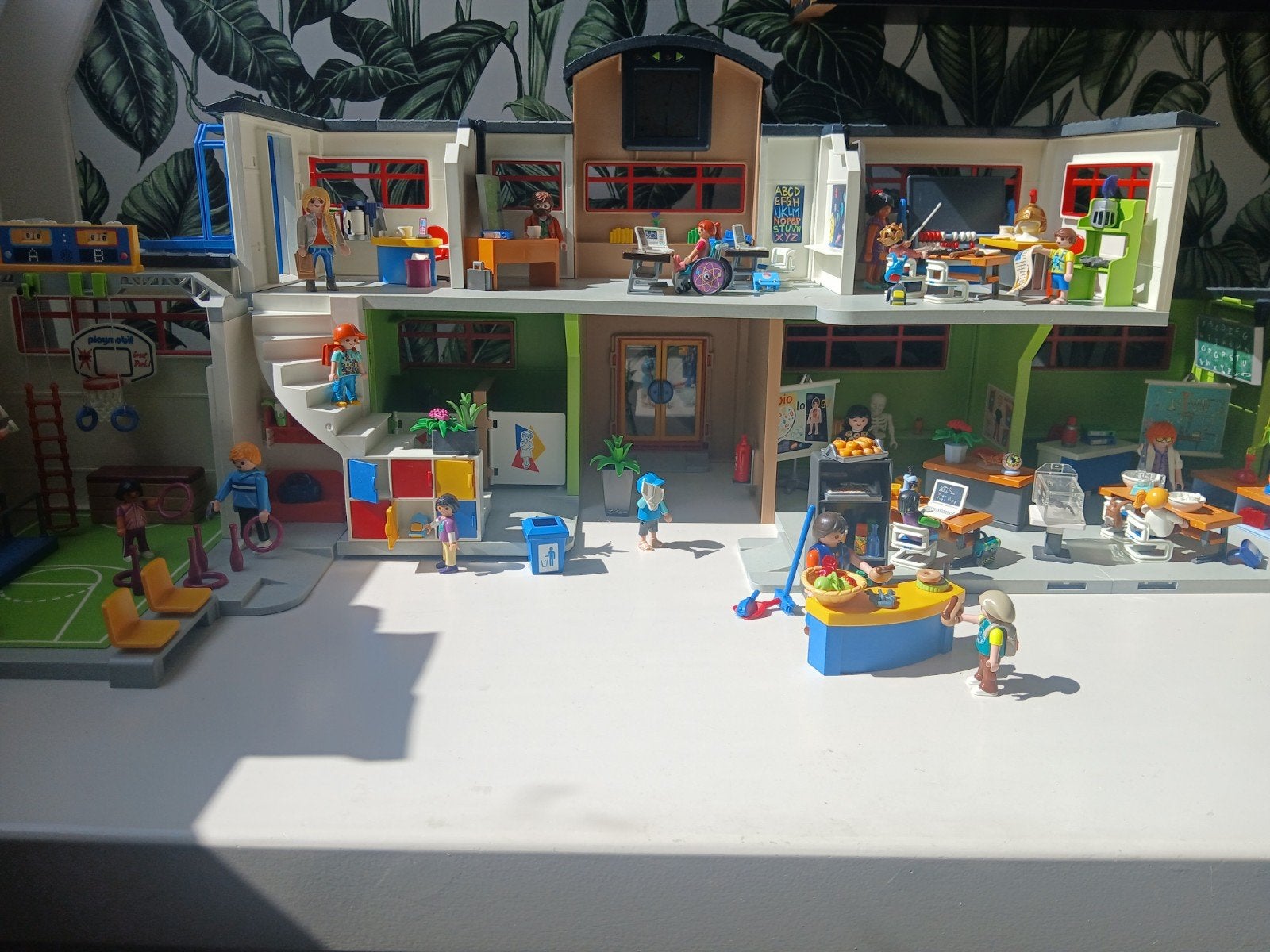 Grote Playmobil School met werkende bel, Ophalen, Gebouw, Complete set, Zo goed als nieuw