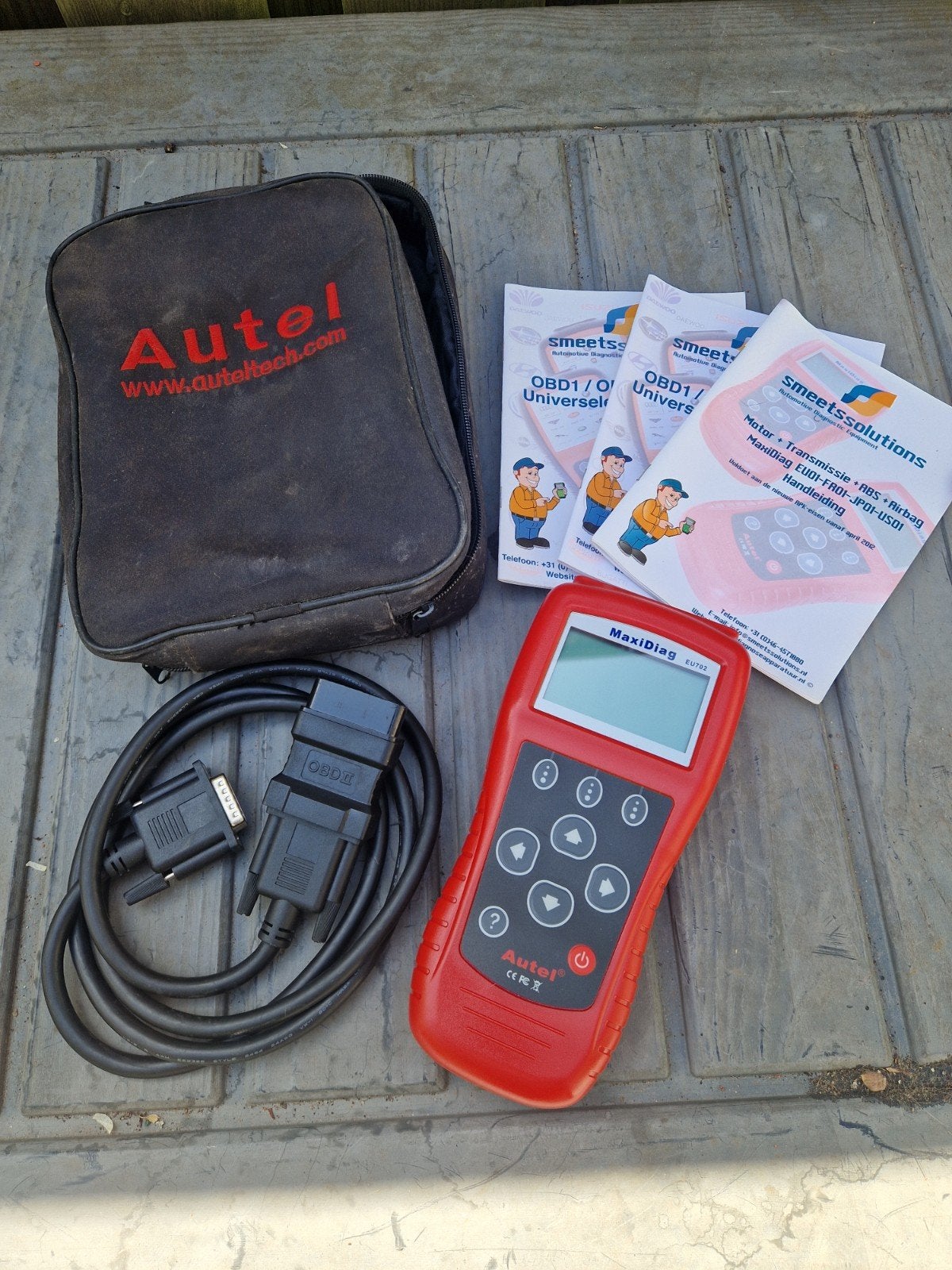 Autel MaxiDiag EU702 OBD2 Diagnosetool met accessoires, Ophalen of Verzenden, Gebruikt