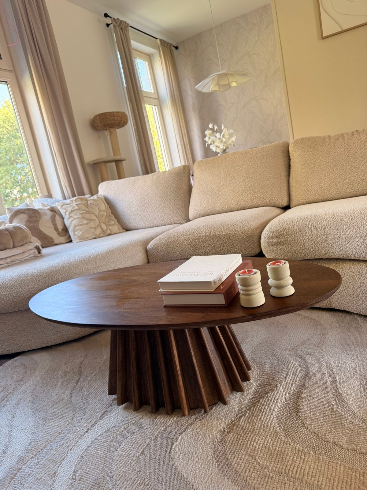 Walnoot japandi ovale salontafel, Huis en Inrichting, Japandi, 100 tot 150 cm, Zo goed als nieuw, Ovaal