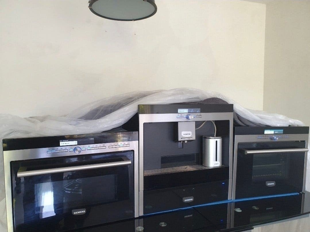 siemens inbouw combi-ovens en koffiemachine, Afneembaar waterreservoir, Gebruikt, Koffiemachine, 2 tot 4 kopjes