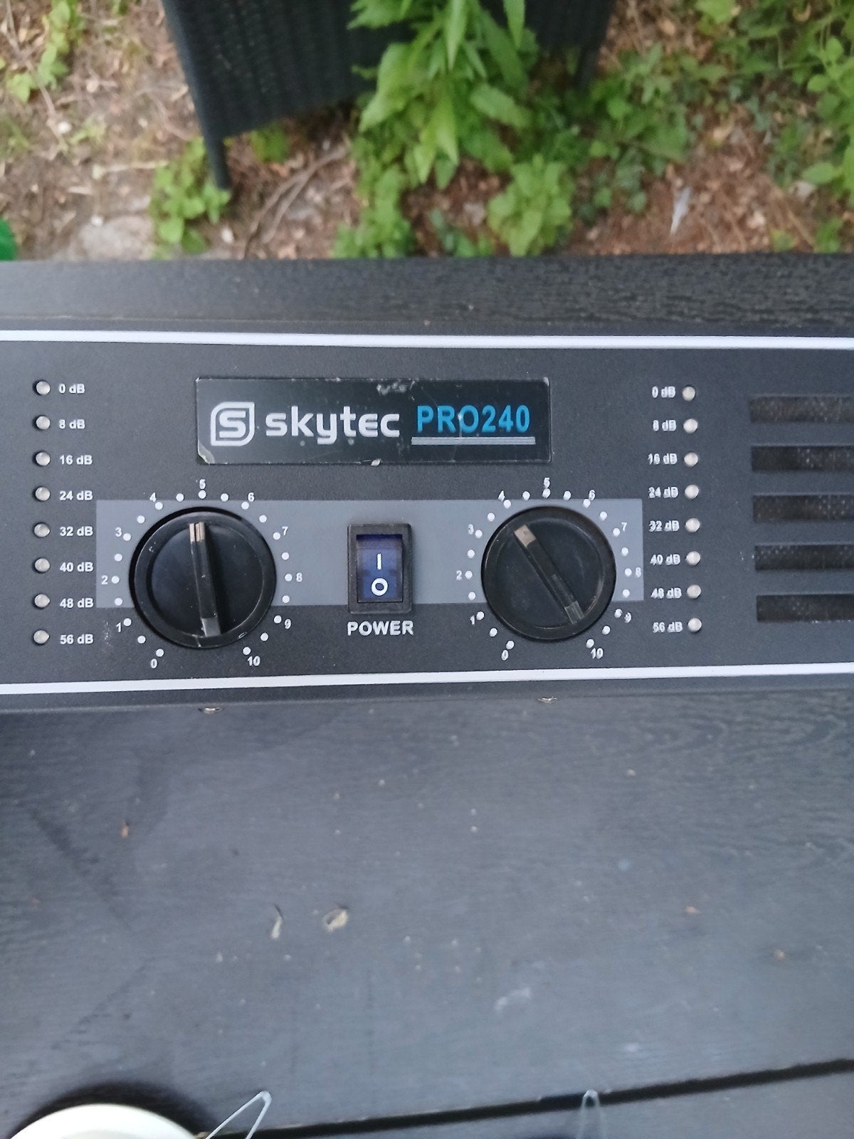 Skytec PRO240 Professionele Versterker, Ophalen of Verzenden, Gebruikt