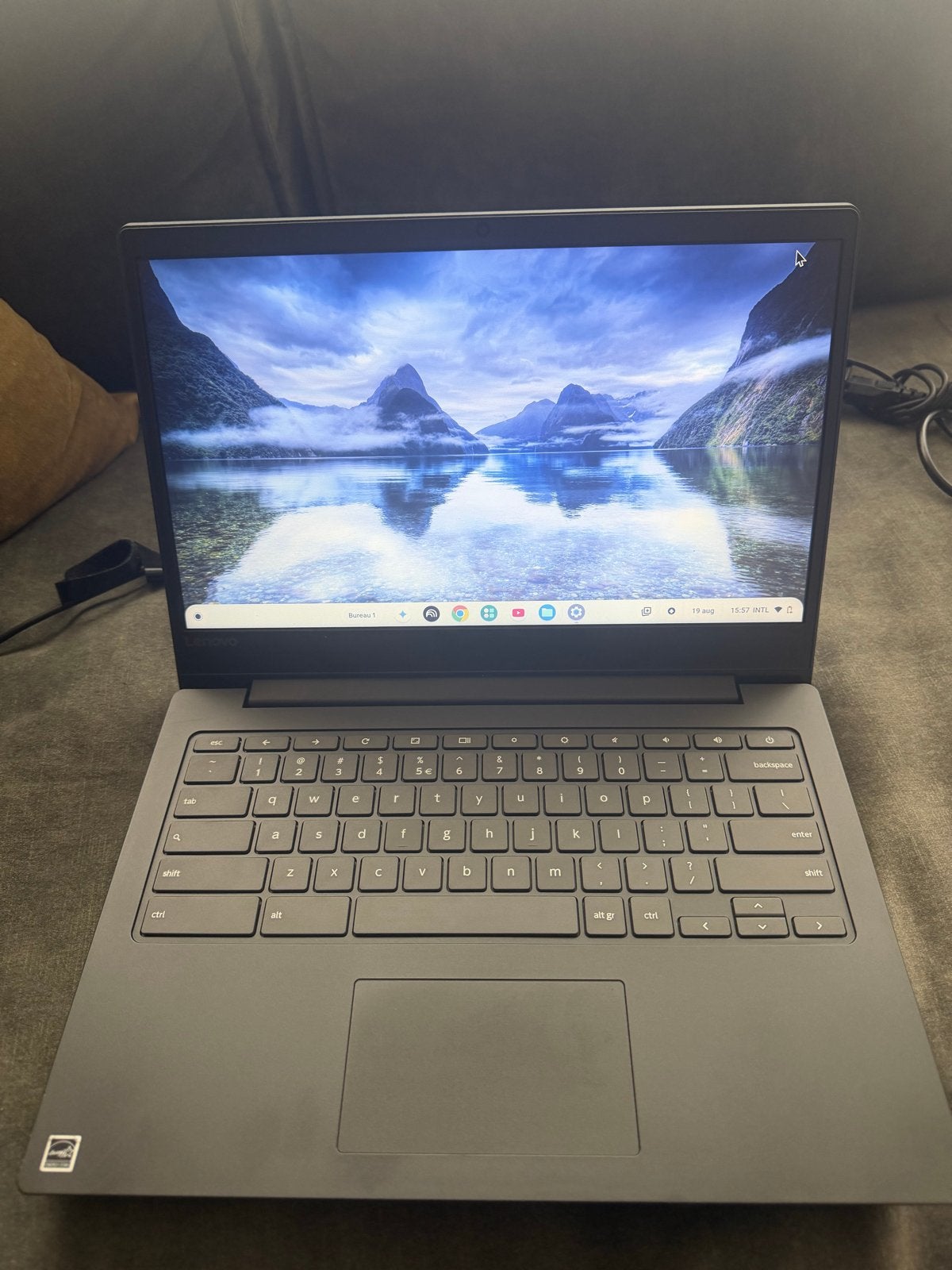 Lenovo Chromebook S330 met lader en laptoptas, Ophalen, 14 inch, 4 GB of minder, Qwerty