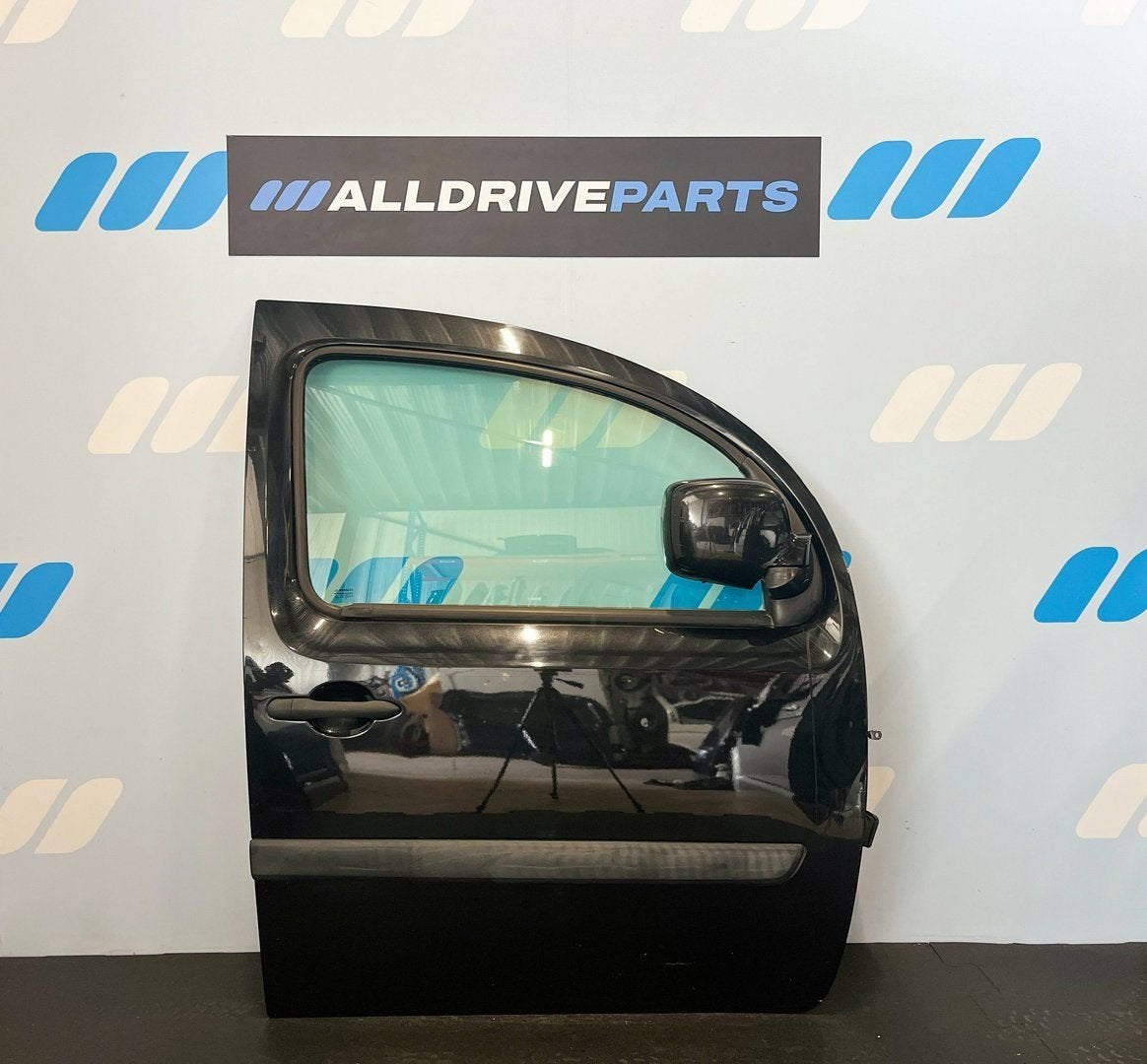 Voorportier rechts voor Renault Kangoo zwart 801004234R