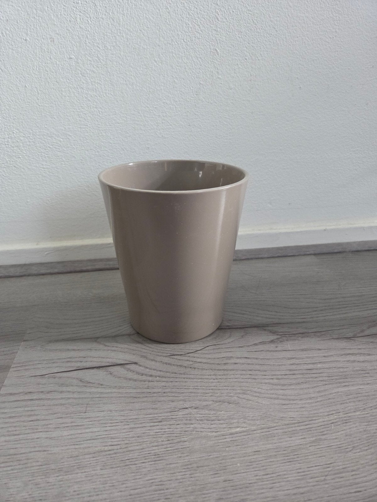 Mooie bloempot, Ophalen, Kunststof, Rond, Binnen