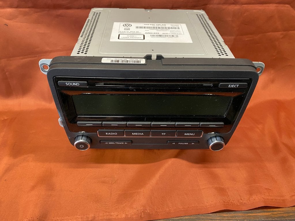 Radio CD speler Volkswagen Golf TSI. 2011, Ophalen of Verzenden, Zo goed als nieuw