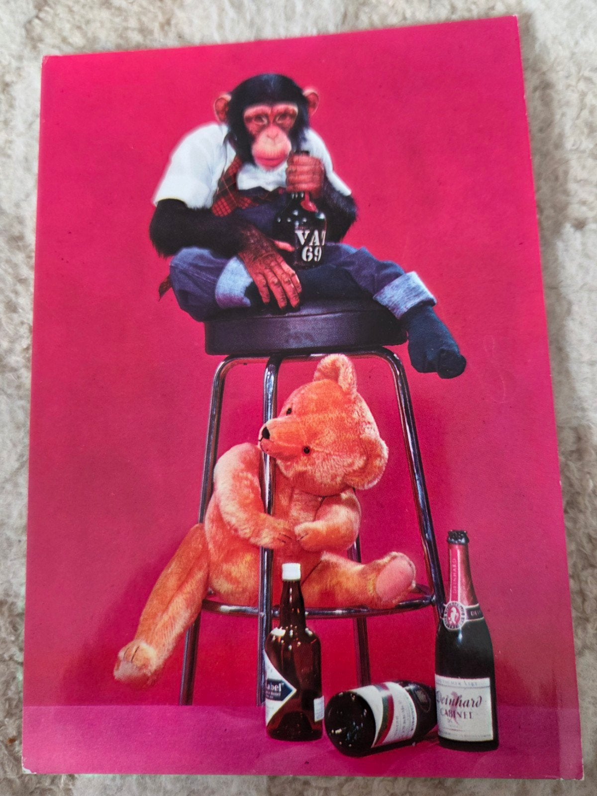 Vintage Ansichtkaart Aap en Teddybeer met Flessen, Verzamelen, Verzenden, 1980 tot heden, Gelopen, Kinderen