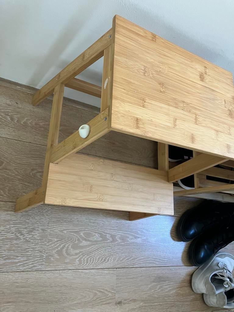 Bekvam step stool, Huis en Inrichting, Ophalen