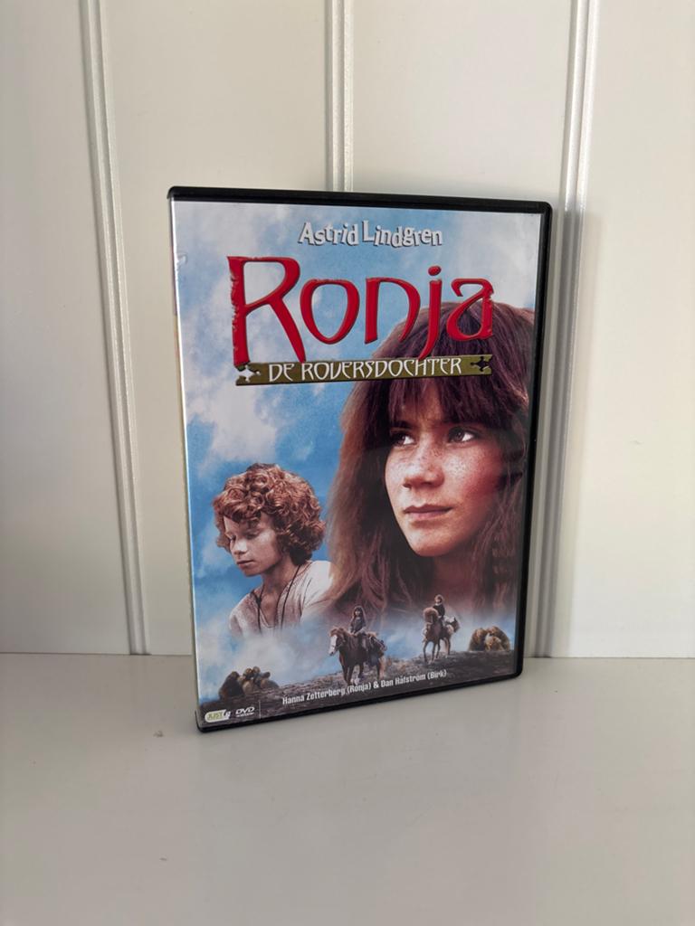 Astrid Lindgren - Ronja de Roversdochter DVD, Cd's en Dvd's, Avontuur, Alle leeftijden, Ophalen of Verzenden, Zo goed als nieuw