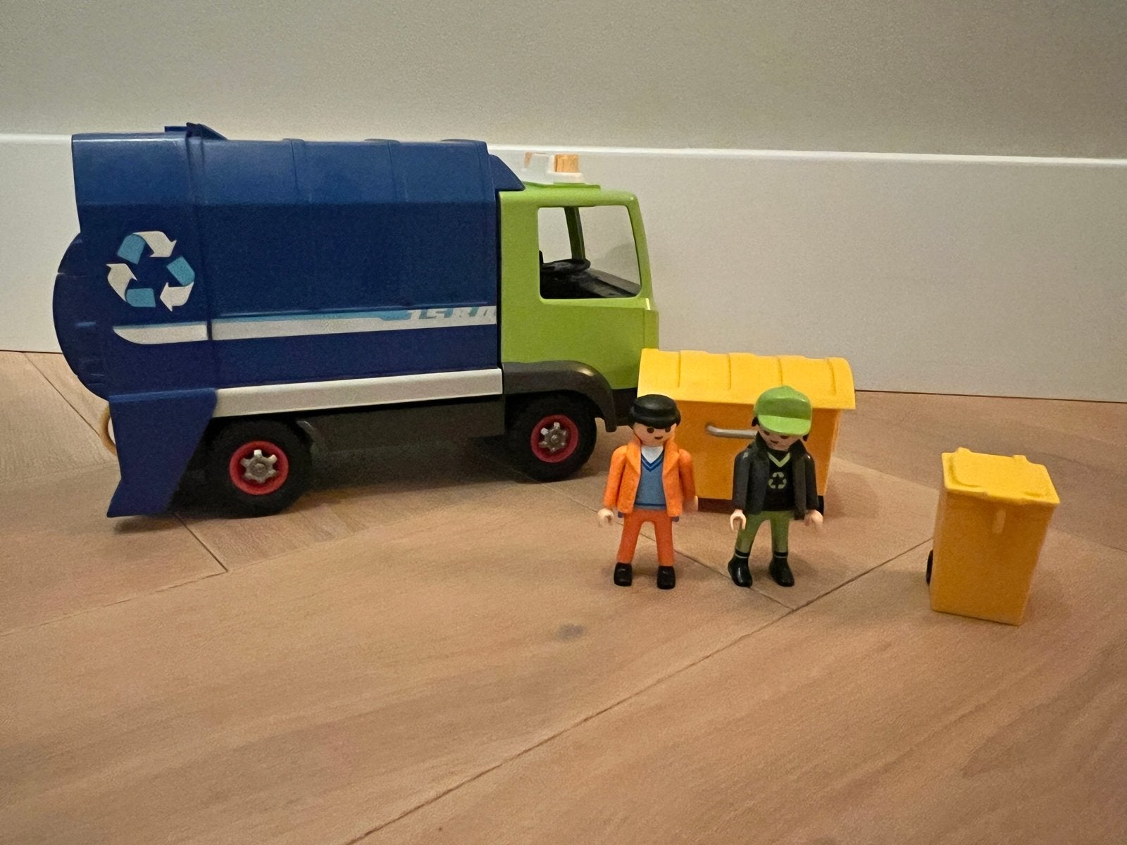 Playmobil vuilniswagen met poppetjes en containers, Ophalen of Verzenden, Gebruikt