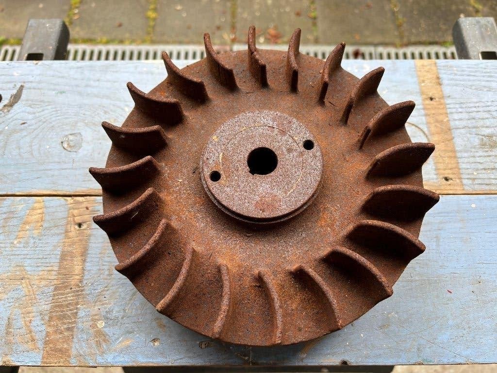 Vliegwiel van Bernard W239 stationaire motor, Ophalen of Verzenden, Gebruikt