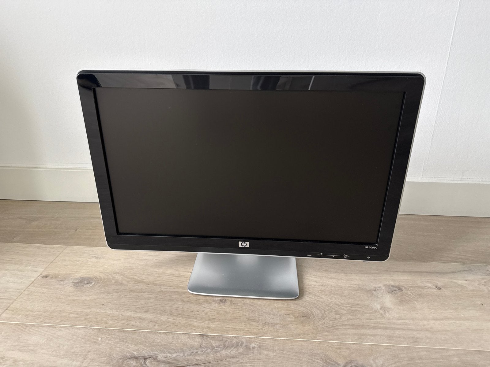 HP 2009v Monitor - 20 inch Full HD Scherm, Ophalen, Gebruikt, Full HD, 60 Hz of minder