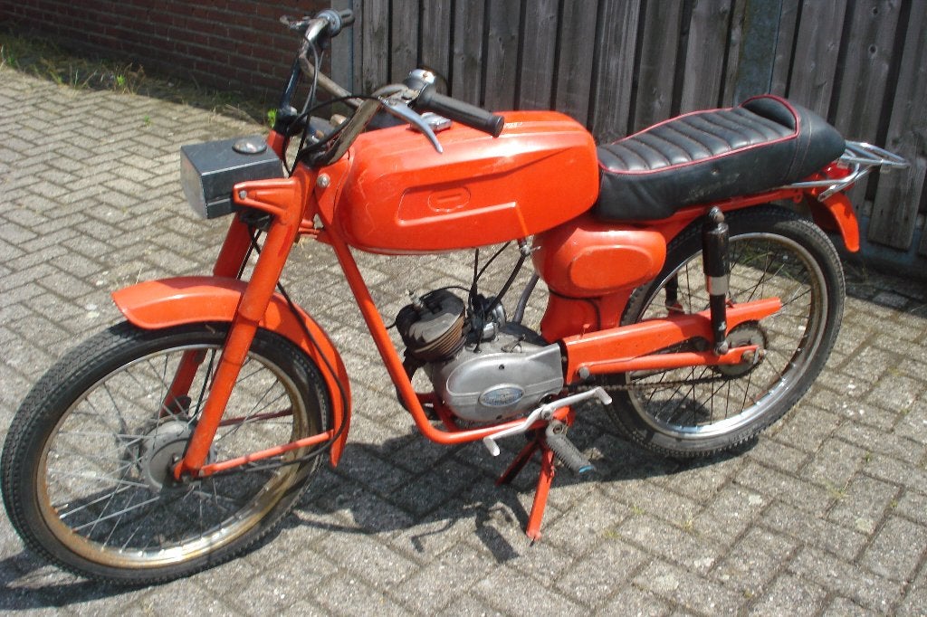 oltymer brommer, Maximaal 45 km/u, 49 cc, 4 versnellingen, Ophalen