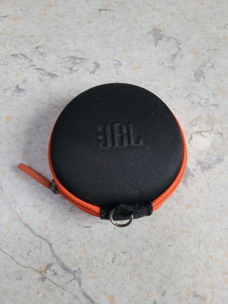 JBL In-ear koptelefoon met opbergcase, Audio, Tv en Foto, Koptelefoons, Ophalen of Verzenden, Gebruikt, Overige merken