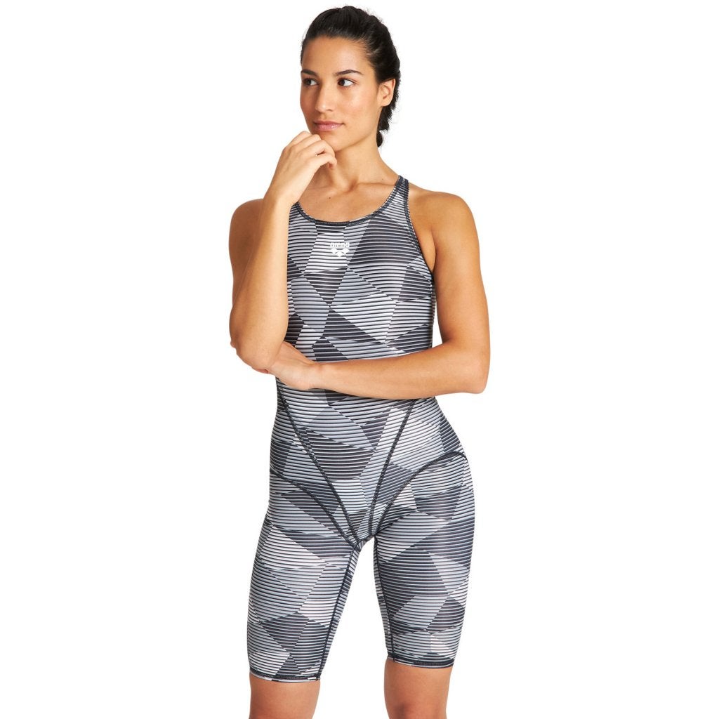 Nieuw Arena W Striped Geo Full Body Short Leg Open kneesuit, C.da Cisterna, 84/85 62029 Tolentino (MC) Italië, Arena, Nieuw, Badpak