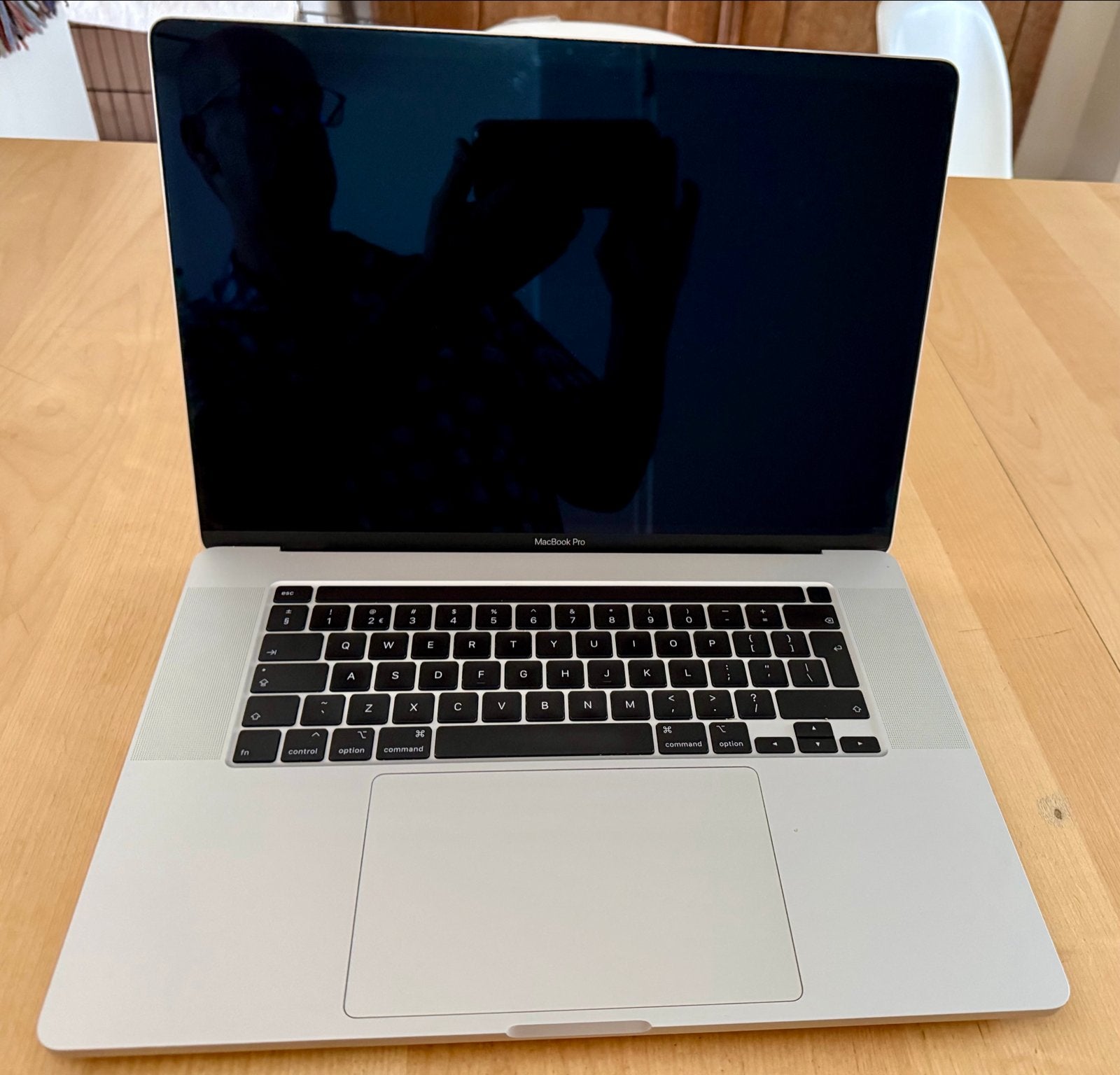 MacBook Pro 16-inch (2019) - i9, 16GB RAM, 1TB SSD, Computers en Software, 1 TB of meer, 2 tot 3 Ghz, Qwerty, Zo goed als nieuw