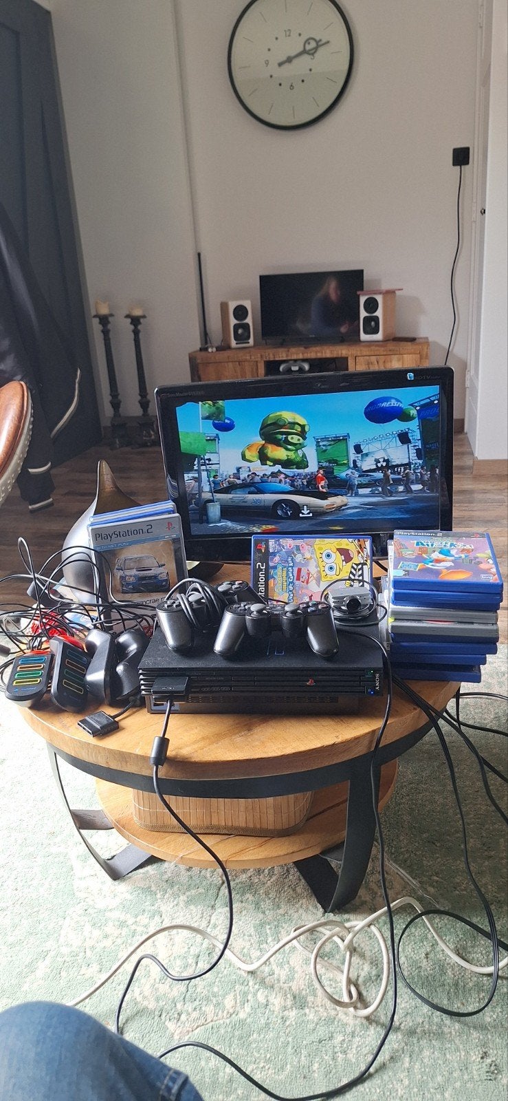 Playstation 2 met 16 Games en 2 controllers + memorycard., 2 spelers, Ophalen of Verzenden, Gebruikt, Vanaf 3 jaar